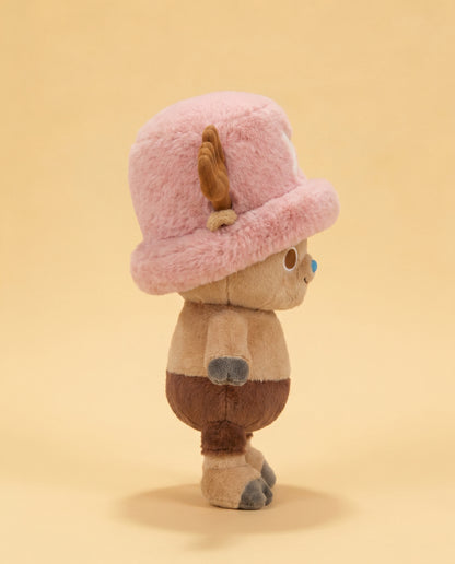 Peluche de Chopper — vista lateral | One Piece